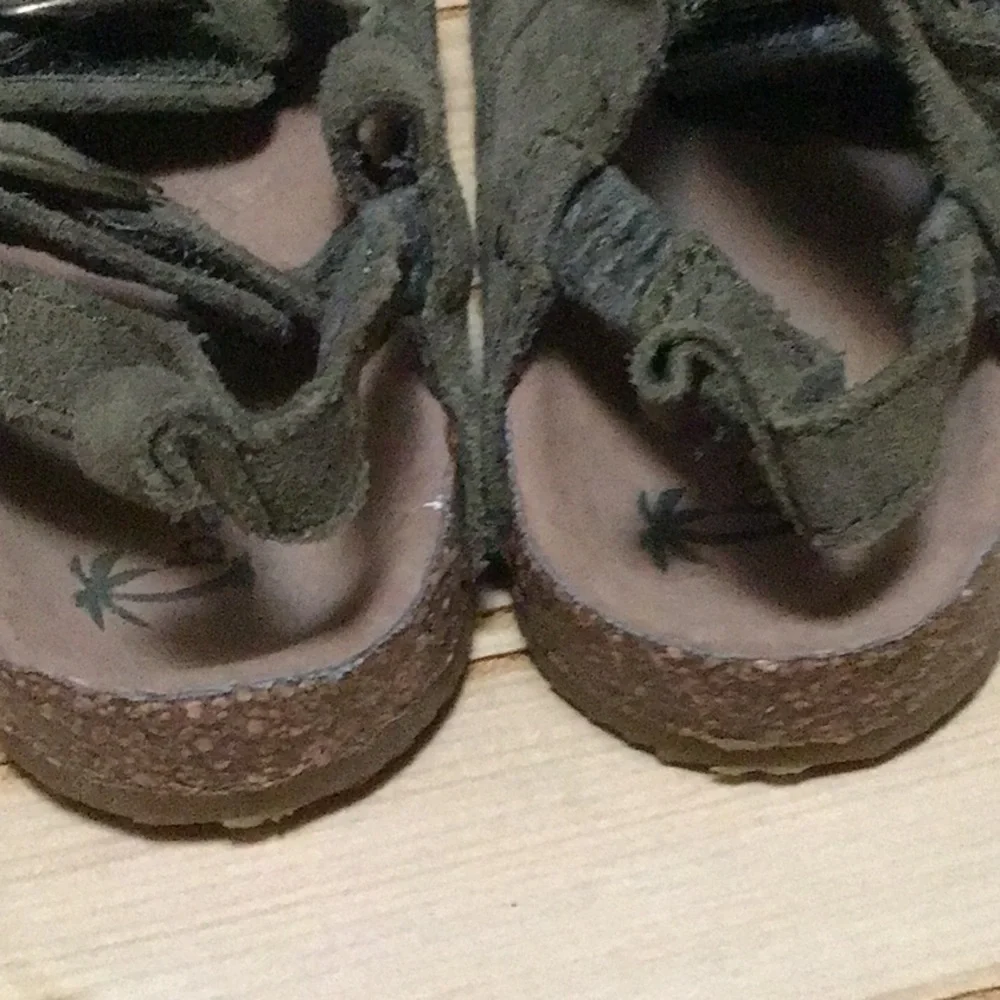 Baby Gap Green Suede Buckle Velcro Strap Sandals
